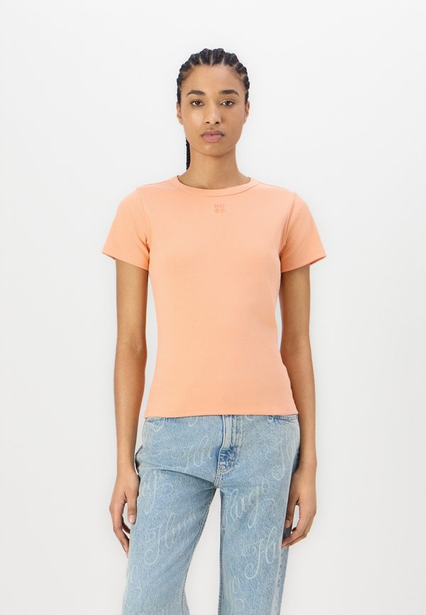 DELORIS - Basic T-shirt - bright orange