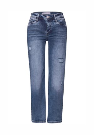 Jean en denim bleu avec une coupe droite, comportant des patchs déchirés, une fermeture à bouton et un style à cinq poches.