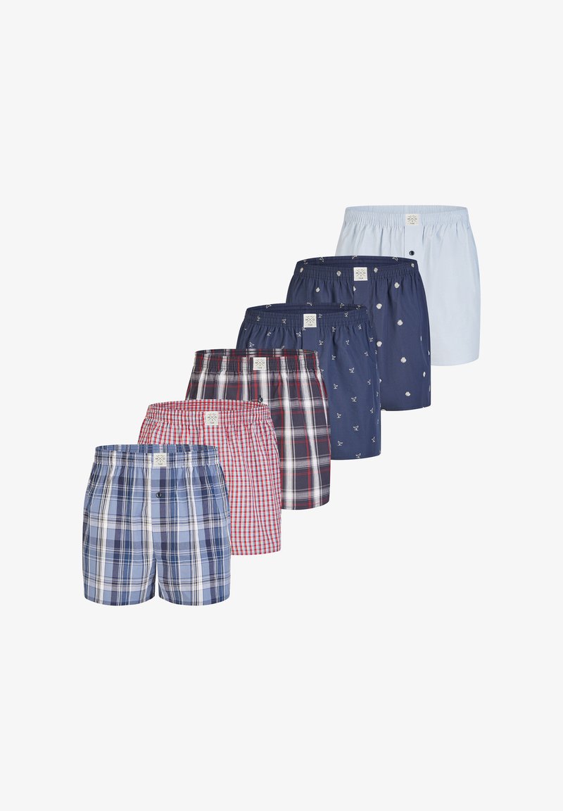 Různé pánské boxerky v různých designech: kárované v modré, červené a černé, jednobarevné námořnické s bílými doplňky a světle modré. Materiál bavlna.