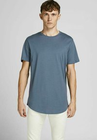 Jack & Jones JJENOA TEE CREW NECK - Lihtne T-särk - grisaille