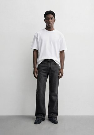 Burocs FLARED OPEN HEM - Jean boyfriend - grey