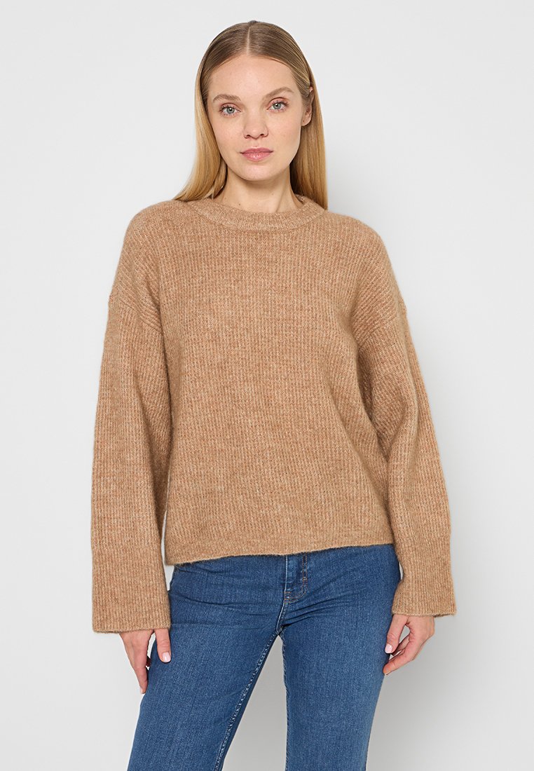 Gestuz Trui camel