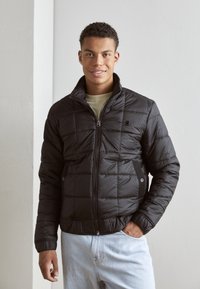 G-STAR MEEFIC QUILTED - Light jacket - dark black