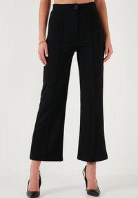 REGULAR FIT - Stoffhose - black