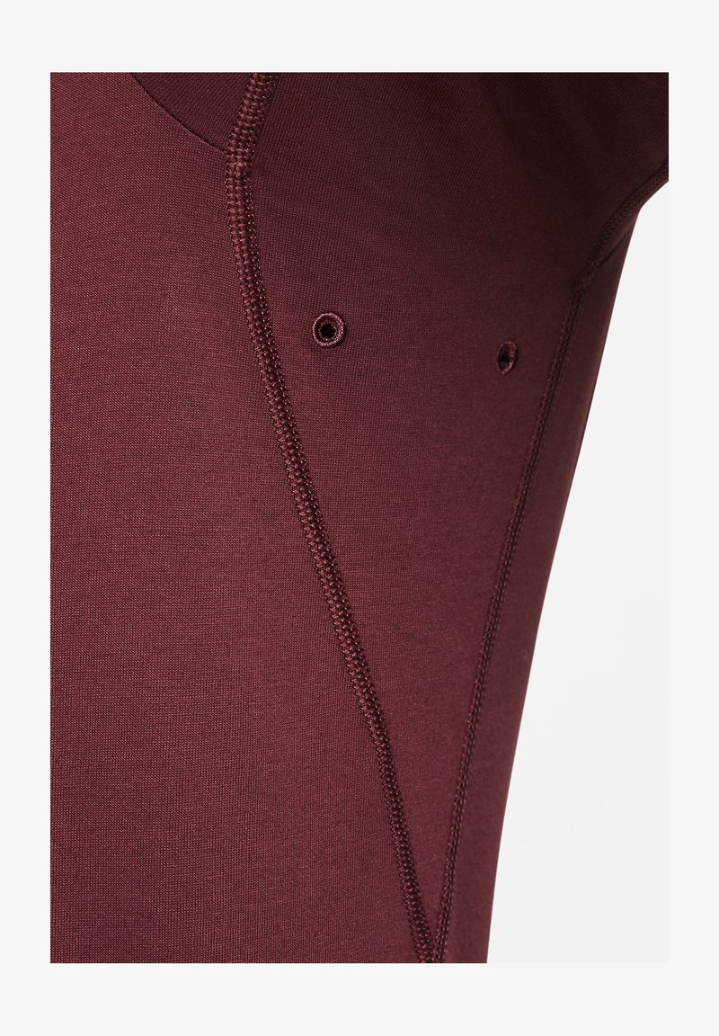 Nike Performance PRIMARY - Sport T-Shirt - dark team red dark team red