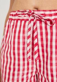 Sister Jane STABLES GINGHAM UNISEX - Kratke hlače - red