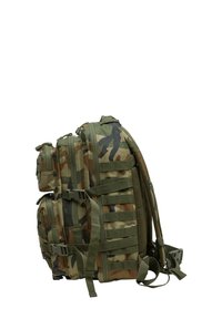 Karma mugursoma ar vairākiem nodalījumiem, izgatavota no izturīgas auduma. Iespējas regulējami siksnas un militāra stila siksnas papildu glabāšanai.