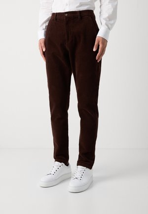 CROPPED  - Chinot - burgundy