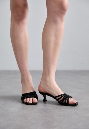 HAISLEY - Heeled mules - black