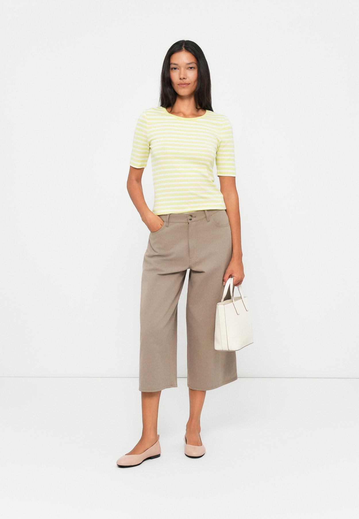 SLIM FIT