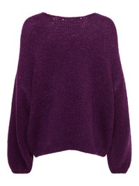 Maglione oversize viola lavorato a maglia con scollo a barca, spalle scese e polsini a coste. Presenta un motivo a punto strutturato su tutta la superficie.