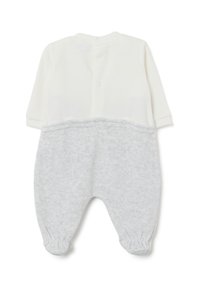 Weißes und graues Baby-Einteiler mit langen Ärmeln, ausgestattet mit Druckknöpfen auf der Rückseite und elastischen Bündchen an den Knöcheln. Aus weichem Baumwollmaterial.