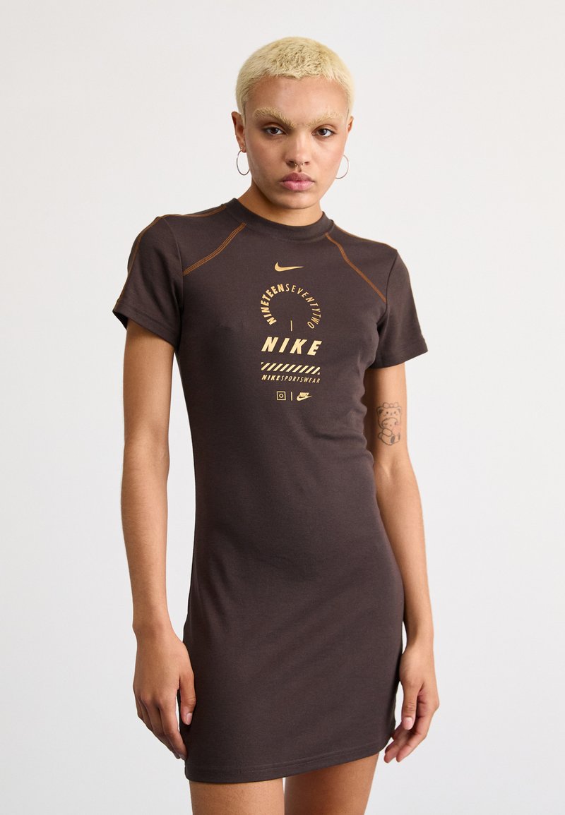 Nike Sportswear DRESS FEMME  - Dzsörzéruha - brown