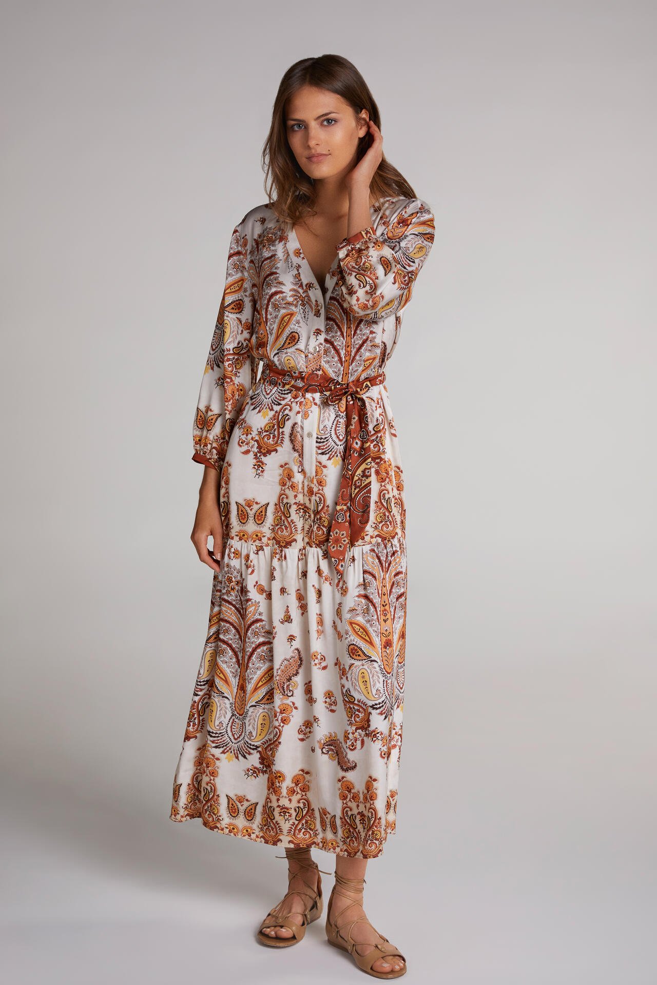 Oui Freizeitkleid Beige Zalando De 