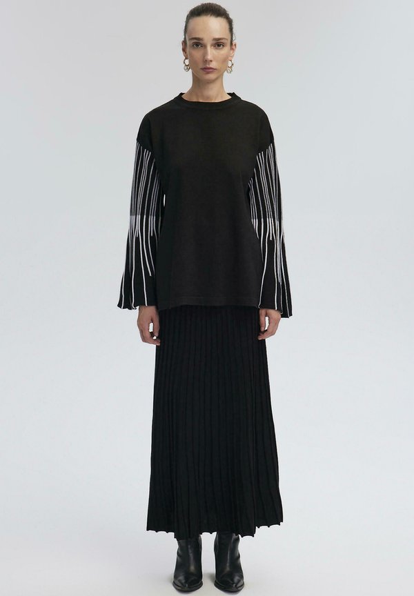 STRIPE DETAILED SET - Maxirock