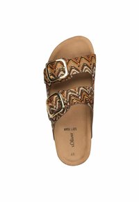 Sandal in pelle marrone con due fibbie regolabili, una fascetta in tessuto decorato con colori caldi e una morbida soletta in schiuma.