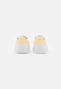 ASICS SportStyle JAPAN S - Sapatilhas - white/butter