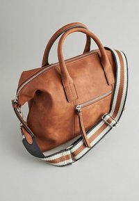 Next RING SADDLE REGULAR FIT - Olkalaukku - berry red