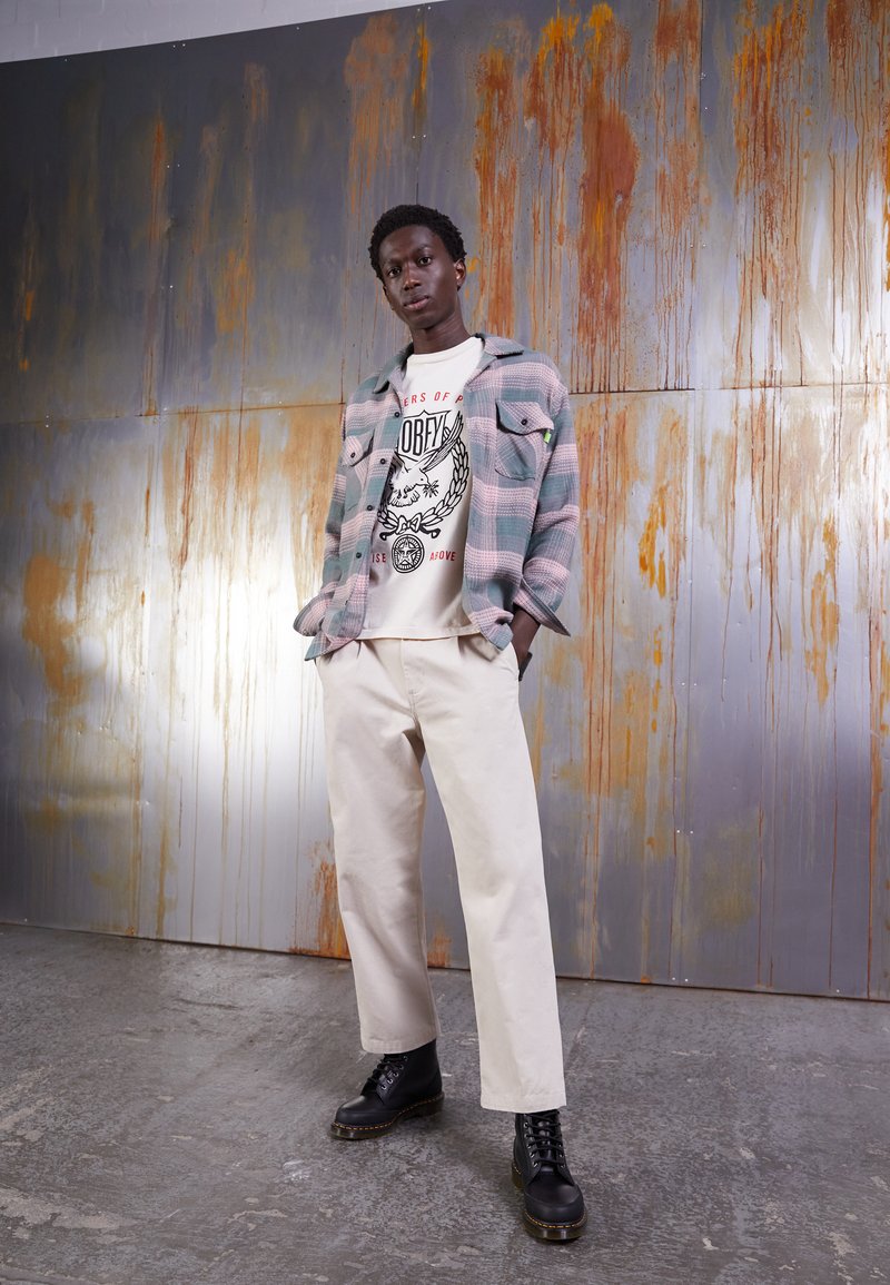 Obey Clothing ESTATE PANT - Chinos - clay