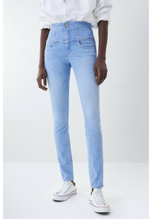 Jeansy Slim Fit