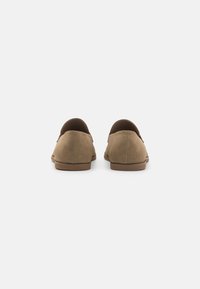 Pier One Slippers - beige