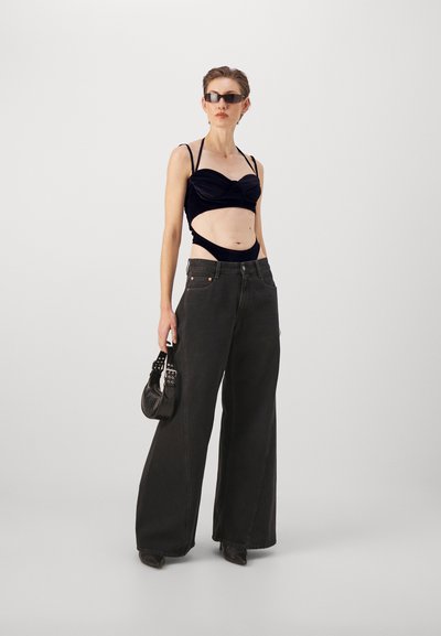 GmbH WITH CUPS - Μπλούζα - black