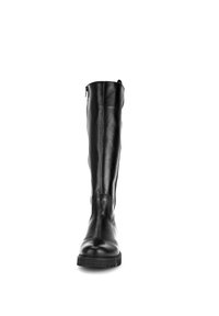Bota de cuero negra hasta la rodilla con punta redondeada, textura suave, cierre lateral y una suela de goma gruesa para mayor durabilidad.