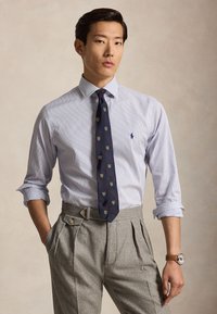 Δεν επιλέχθηκε, white/maidstone blue