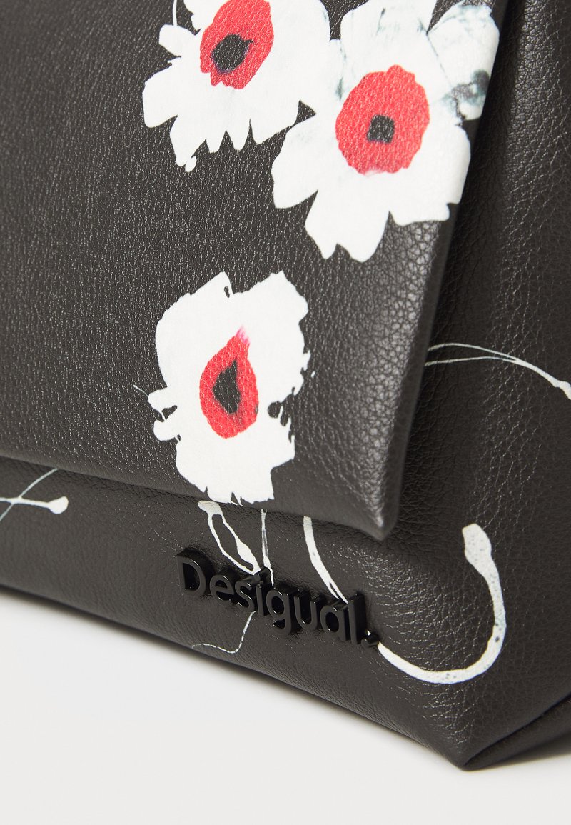Desigual Borsa Kaila Nerima Maxi 20SAXPDS 1001