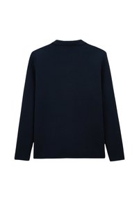 Pull-over à manches longues de couleur bleu marine foncé avec un col plat. Tissu lisse, coupe droite, minimalisme dans les détails et sans fermetures visibles.