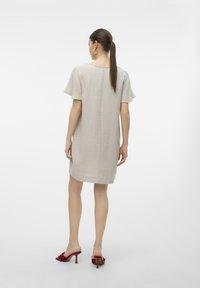 Vero Moda Kasdienė suknelė - silver lining