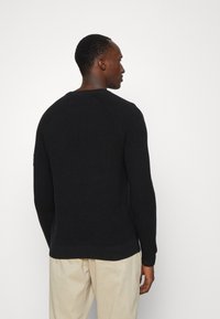 Thumbnail Image 3