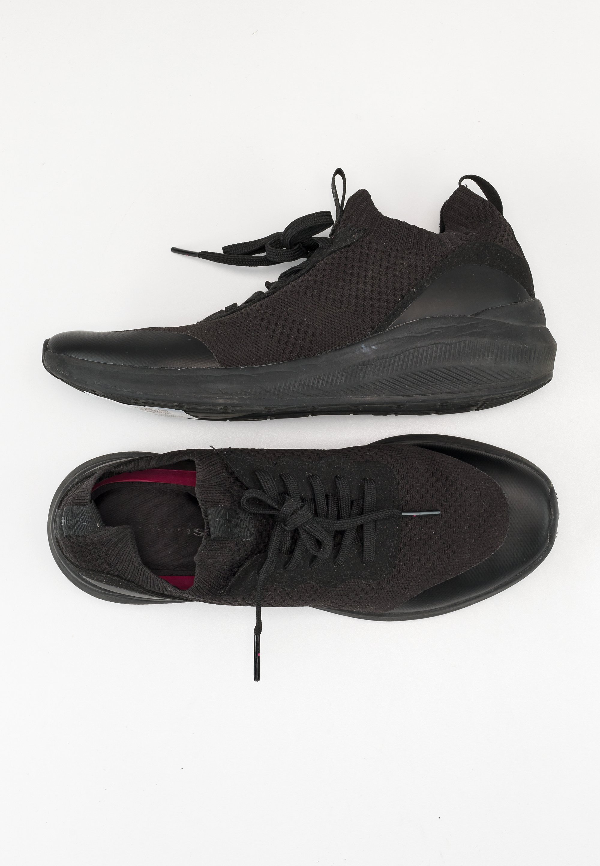 Tamaris Fashletics Trainers black (Pre-owned)