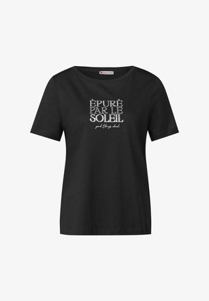 Czarny bawełniany t-shirt z krótkim rękawem i luźnym krojem, z białym napisem: "ÉPURÉ PAR LE SOLEIL" oraz "dobre rzeczy przed nami".