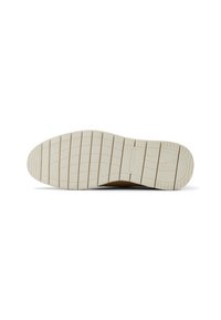 Suela de zapato con un fondo de goma texturizada en un color beige claro, con un dibujo en el perfil y un pequeño logo. La parte superior presenta un acabado marrón.