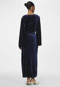 YAS YASSIVA - Maxikjole - navy blazer