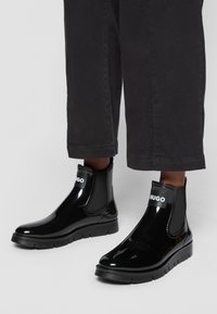 HUGO - LUNARA - Wellies - black Thumbnail Image 1