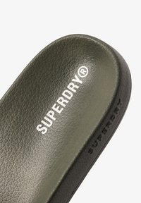 Superdry & Co LUXE LOGO - Badesandaler - army khaki silver