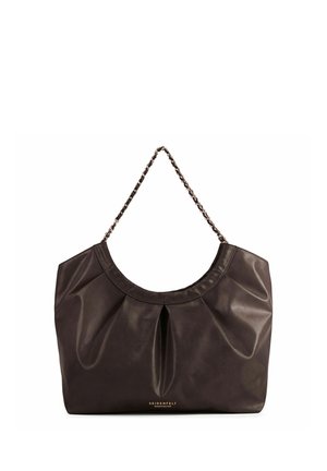 Borsa a mano in pelle marrone scuro con design arricciato e tracolla corta a catena, piccolo logo dorato al centro in basso.