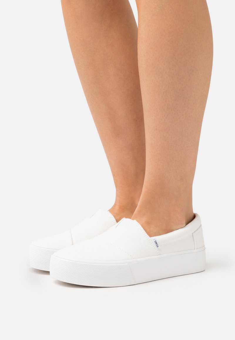 toms-alp-fenix-matalavartiset-tennarit-white-valkoinen-zalando-fi