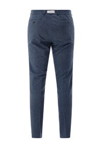Marineblaue Hose mit strukturiertem Finish, ausgestattet mit einem Bund, zwei Gesäßtaschen mit Knöpfen und einem schlanken Schnitt.