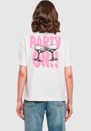 - T-shirt z nadrukiem