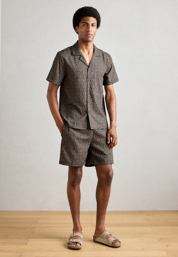 MONOGRAM COSTUSS SHORT SET - Shorts