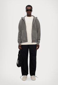 Zadig & Voltaire SACHA STUDIO  - Džemperis ar kapuci - medium grey