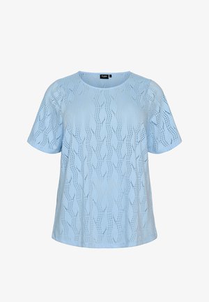 Hele sinist värvi lühikese varrukaga pluus ümara kaelusega ja lainelise perforatsioonimustriga kogu kangal.