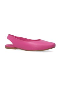 Rosa synthetische Slingback-Flatschuhe mit abgerundeter Zehenpartie und glatter Textur, die ein minimalistisches Design und eine niedrige braune Sohle aufweisen.