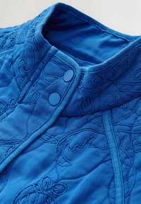 Non selezionato, blue