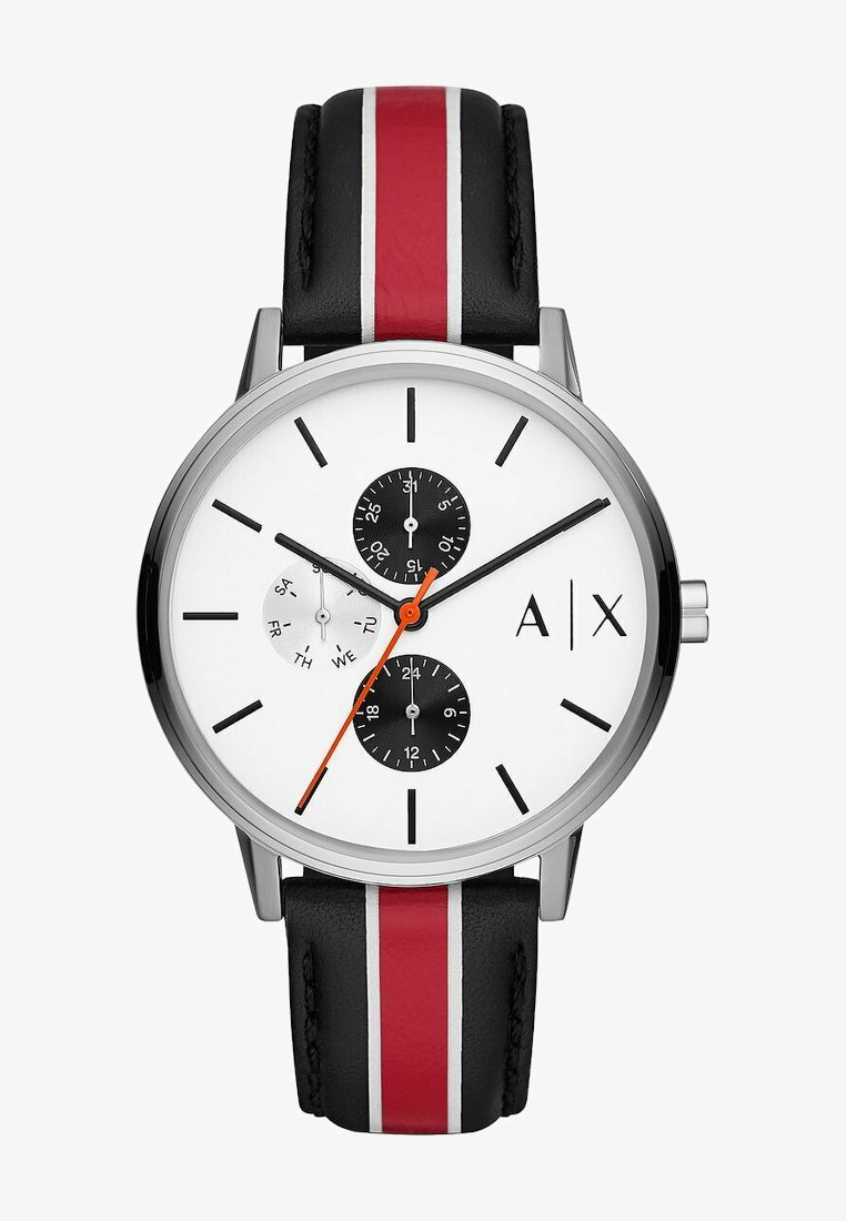 Orologio da polso rotondo con quadrante bianco, sottodial neri, cassa argentata, lancetta dei secondi arancione e cinturino in pelle nera con strisce rosse e bianche.