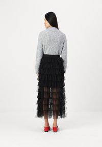 VILA VIEVELYN MIDI SKIRT - Dolgo krilo - black