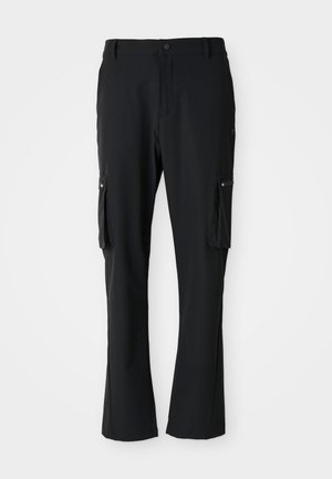 Pantaloni cargo negri dintr-un material ușor, având două buzunare laterale, închidere cu nasture și un design cu picior drept.